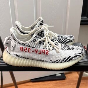Adidas YEEZY Boost 350 V2 size 7